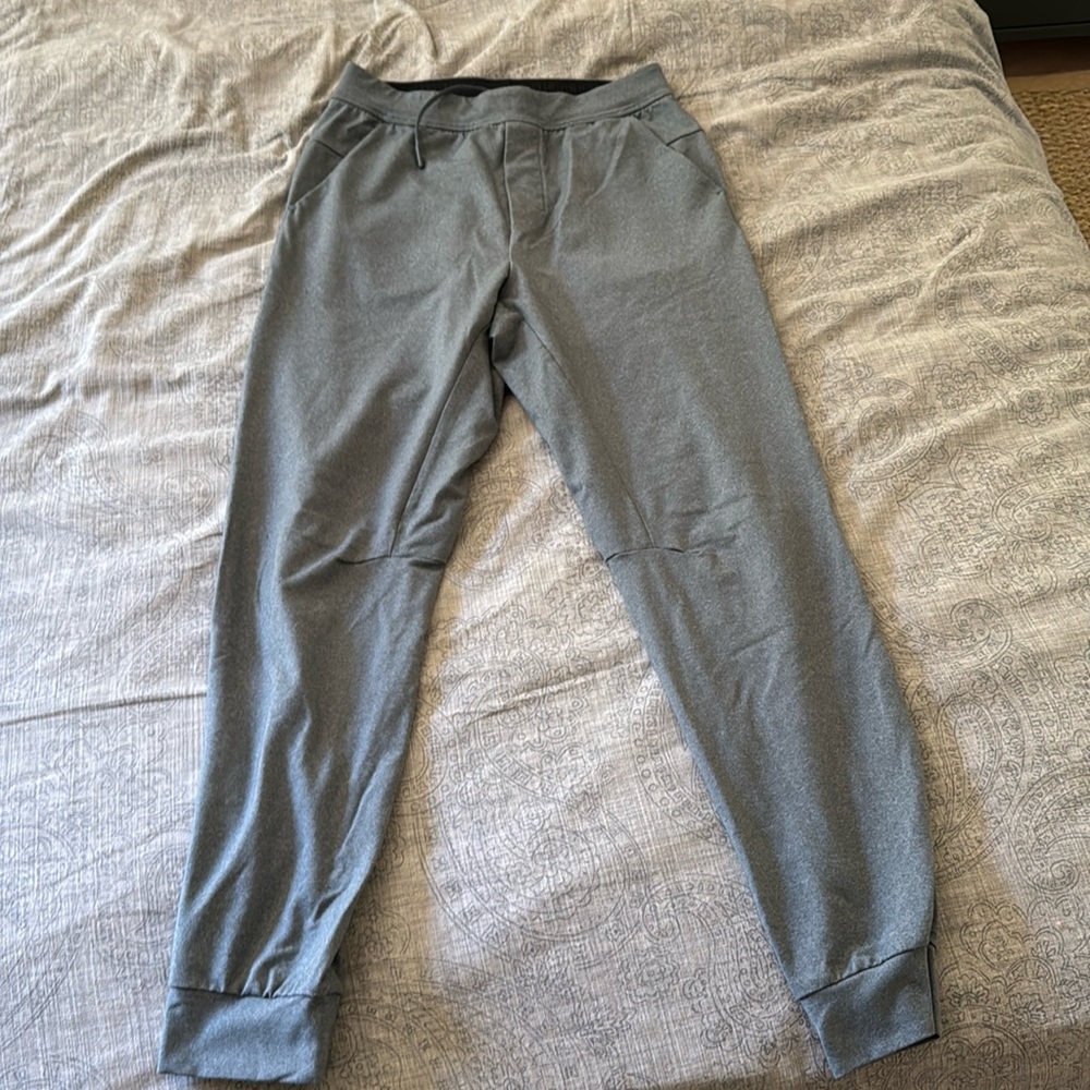Lululemon pants.